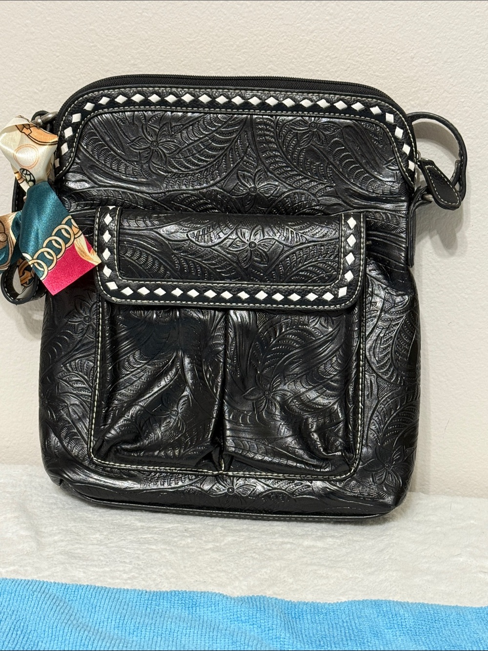 Blazin Roxx Black Embossed Leather Crossbody with White Trim